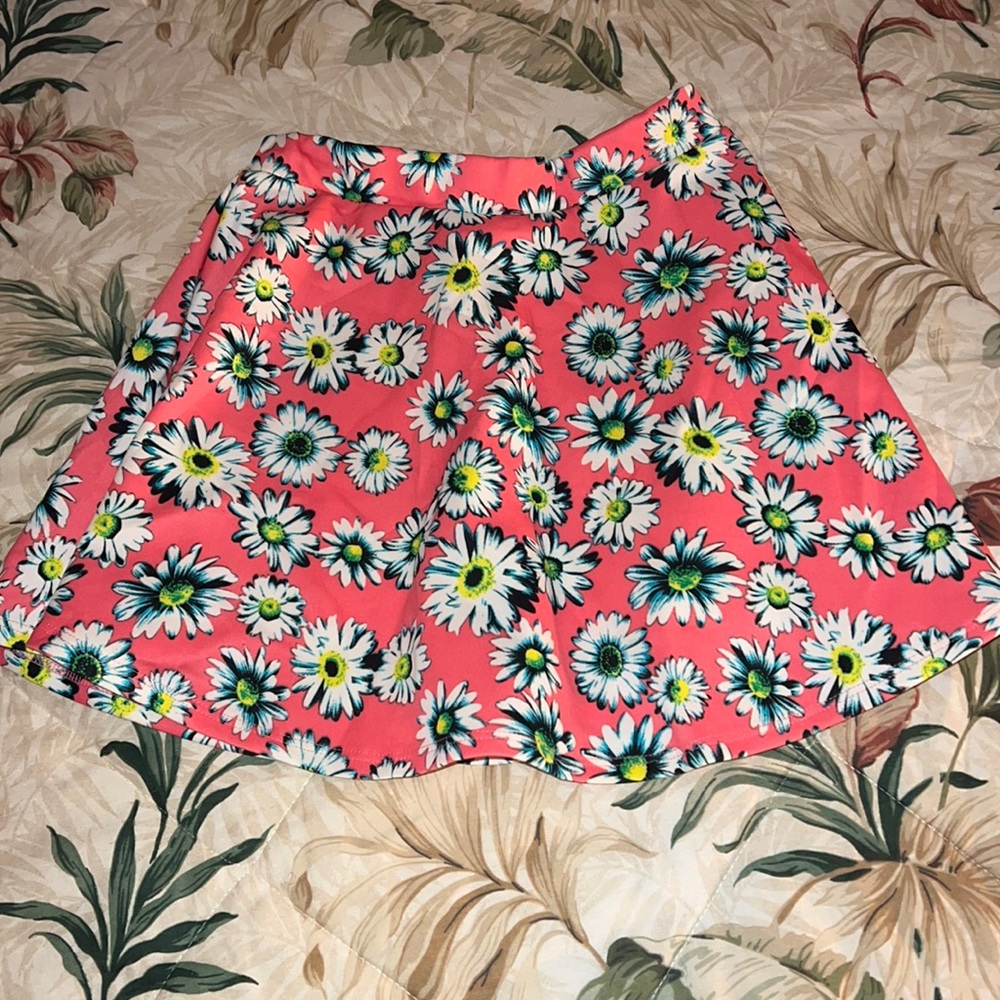 Poetry Pink Mini Skirt with Daisy Design